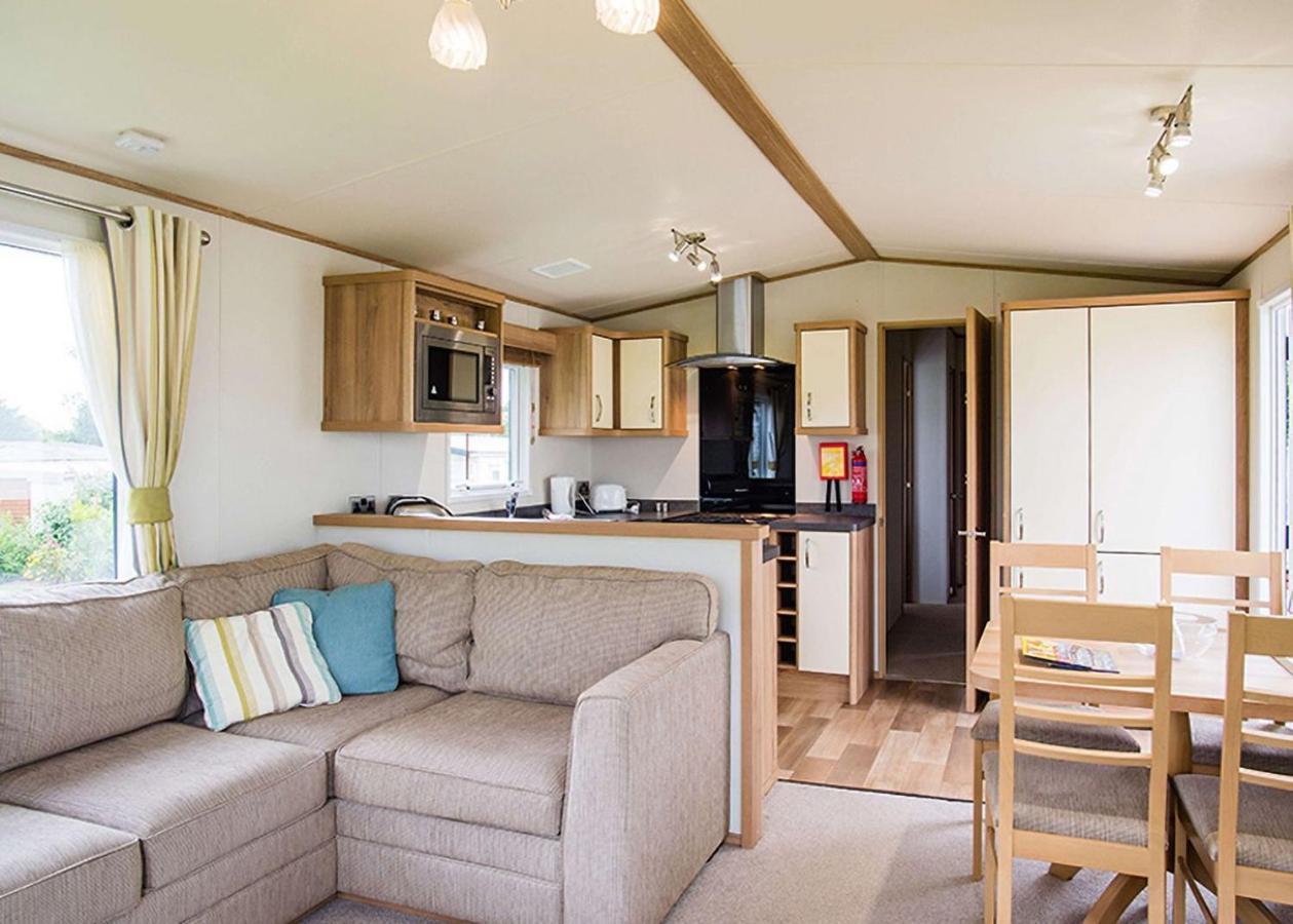 Ocean Heights Holiday Park New Quay  Exterior foto